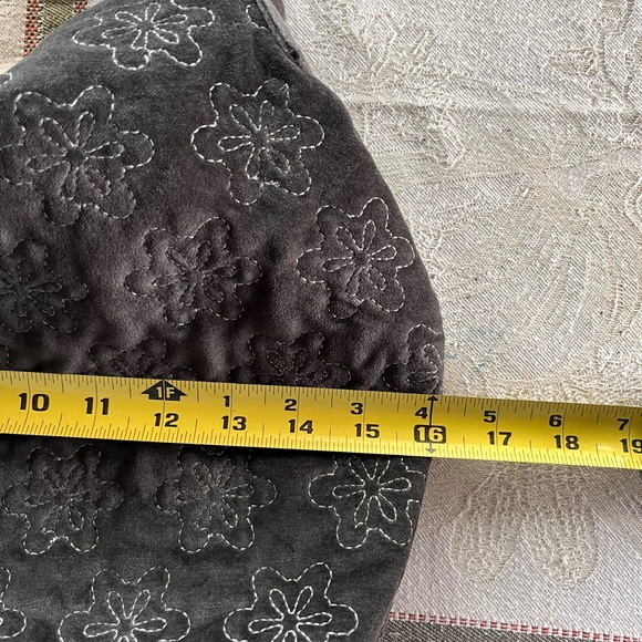 Old Navy Quilted Soft Velvety Gray Purse Zippered 16” x 12” NWOT - Picture 5 of 11